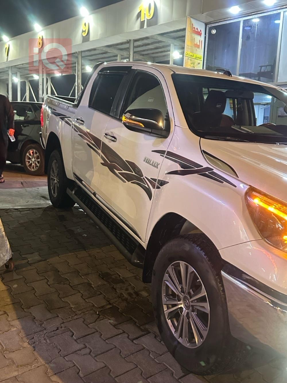 تويوتا هايلوكس